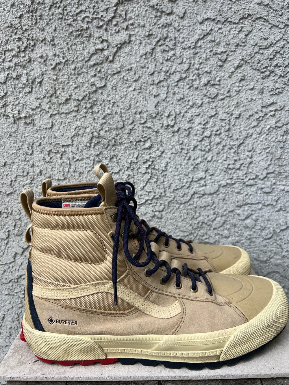 Vans Men’s MTE Made for the Elements GORE-TEX High-Top Lace Up Boots 12 Neutral